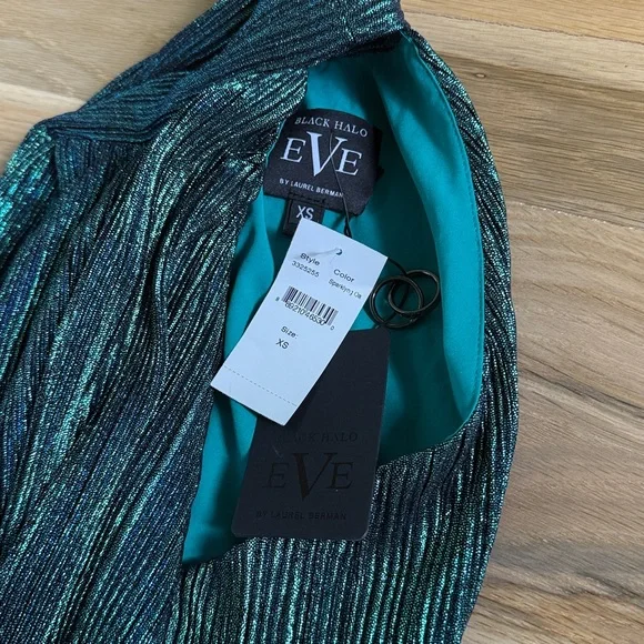 NWT Black Halo Eve Henna Metallic Shift Gown - Picture 4 of 6